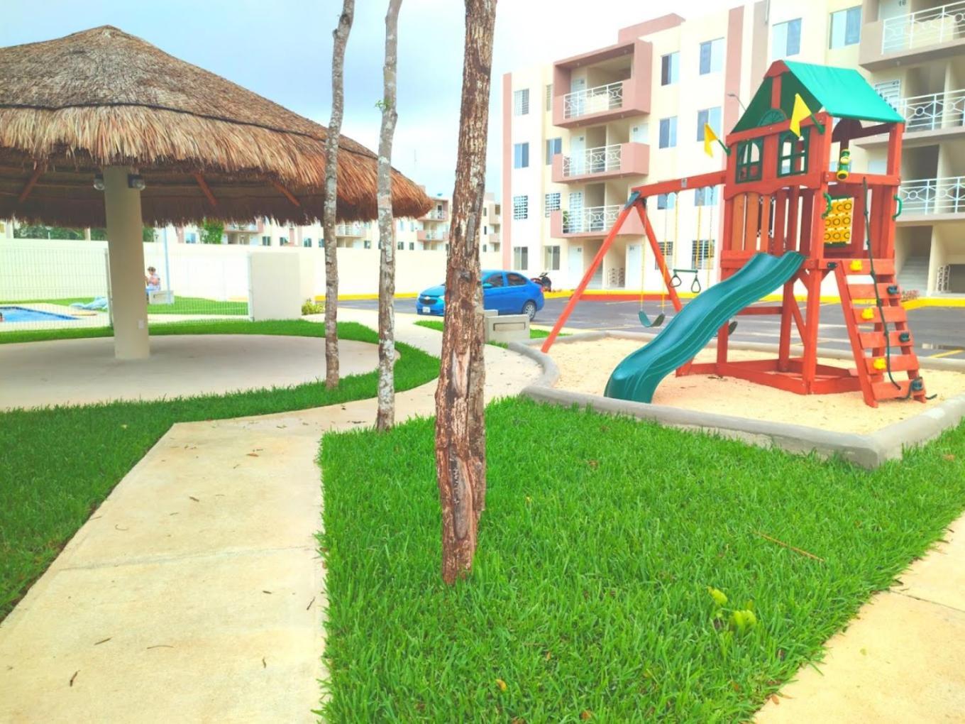 Paraiso Juvenil En Cancún Exterior foto